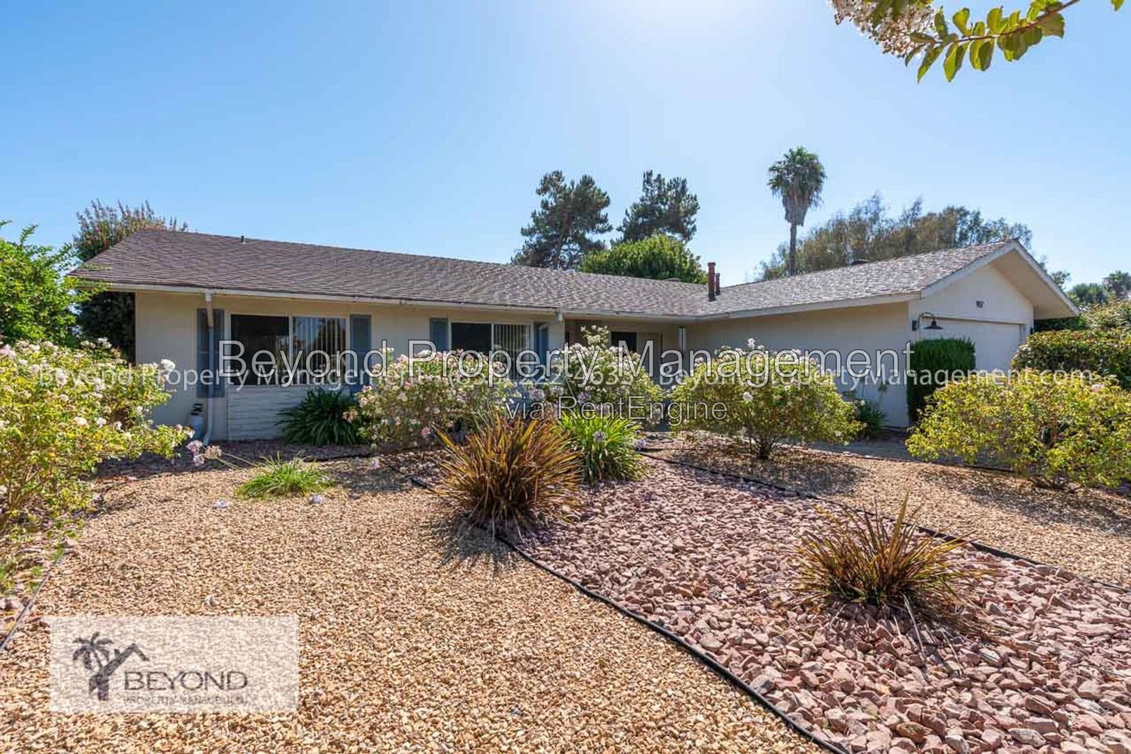 ****3-BEDROOM HOME WITH GOLF COURSE & MOUNTAIN VIEWS – LAKE SAN MARCOS PET FREINDLY !!! property image