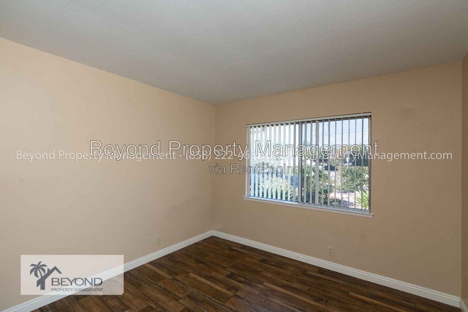 ****3-BEDROOM HOME WITH GOLF COURSE & MOUNTAIN VIEWS – LAKE SAN MARCOS PET FREINDLY !!! property image