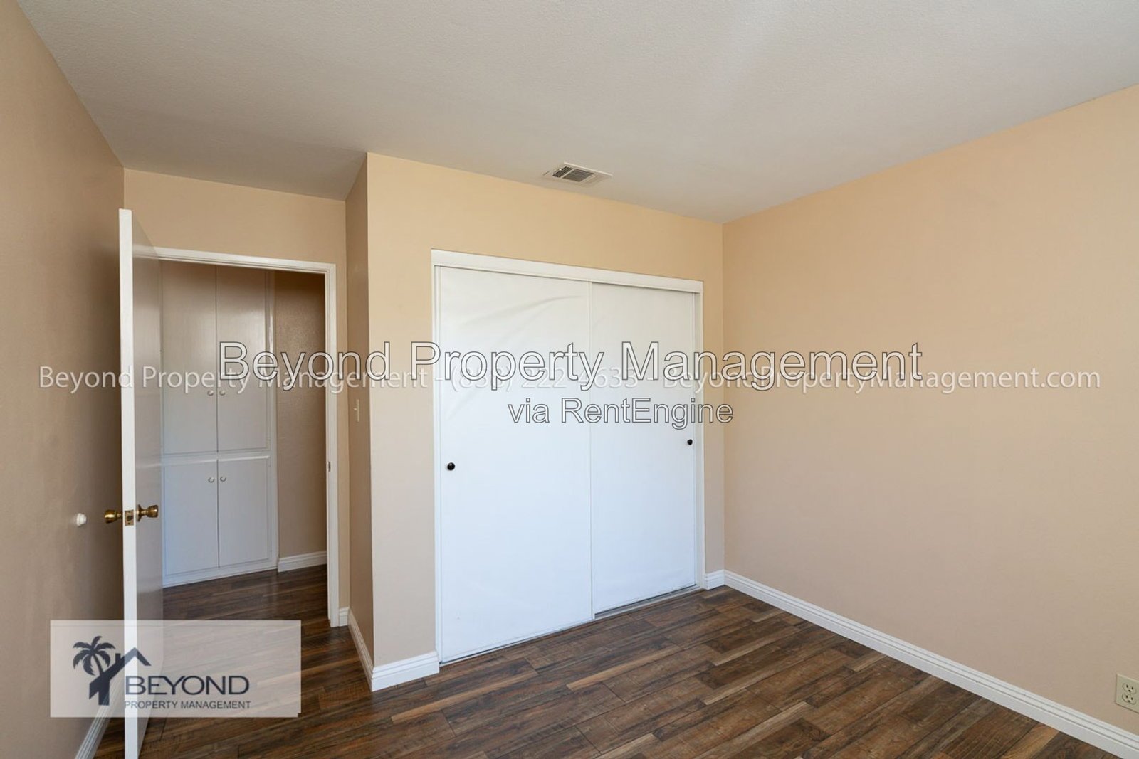 ****3-BEDROOM HOME WITH GOLF COURSE & MOUNTAIN VIEWS – LAKE SAN MARCOS PET FREINDLY !!! property image