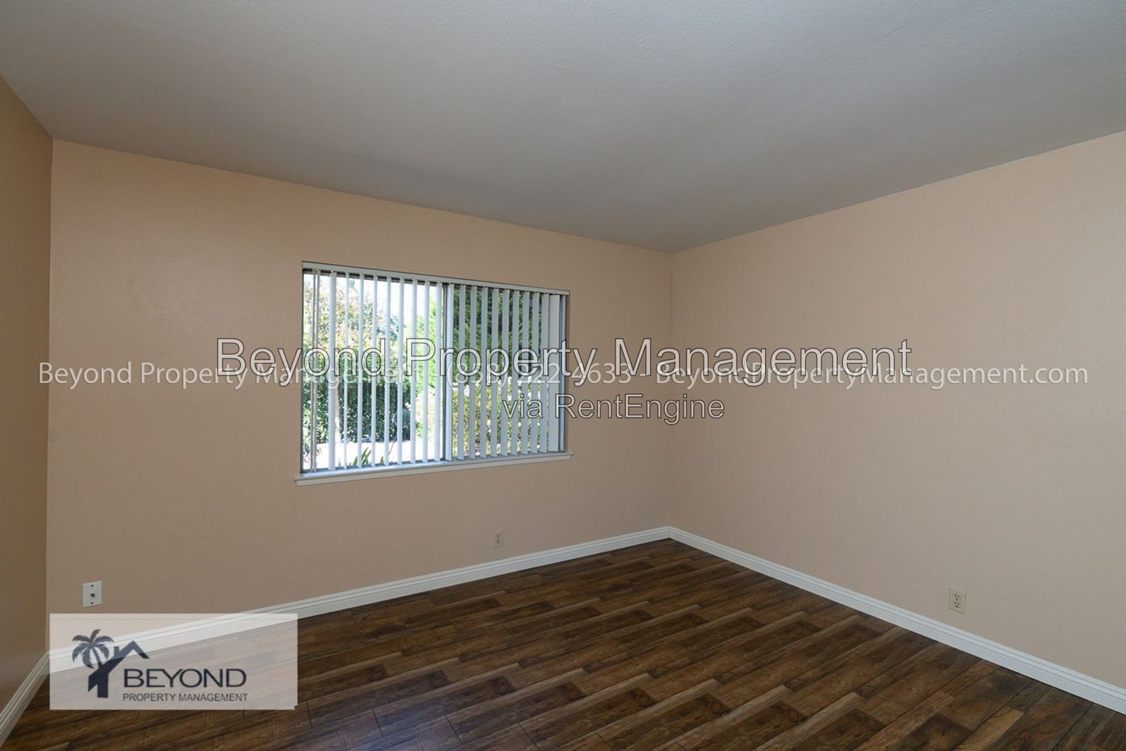 ****3-BEDROOM HOME WITH GOLF COURSE & MOUNTAIN VIEWS – LAKE SAN MARCOS PET FREINDLY !!! property image