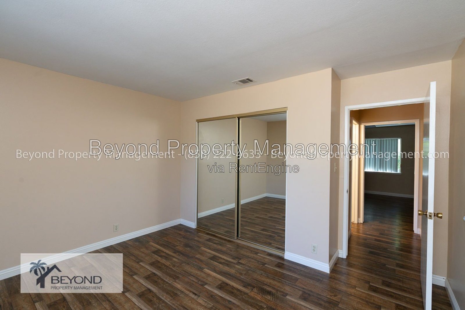 ****3-BEDROOM HOME WITH GOLF COURSE & MOUNTAIN VIEWS – LAKE SAN MARCOS PET FREINDLY !!! property image