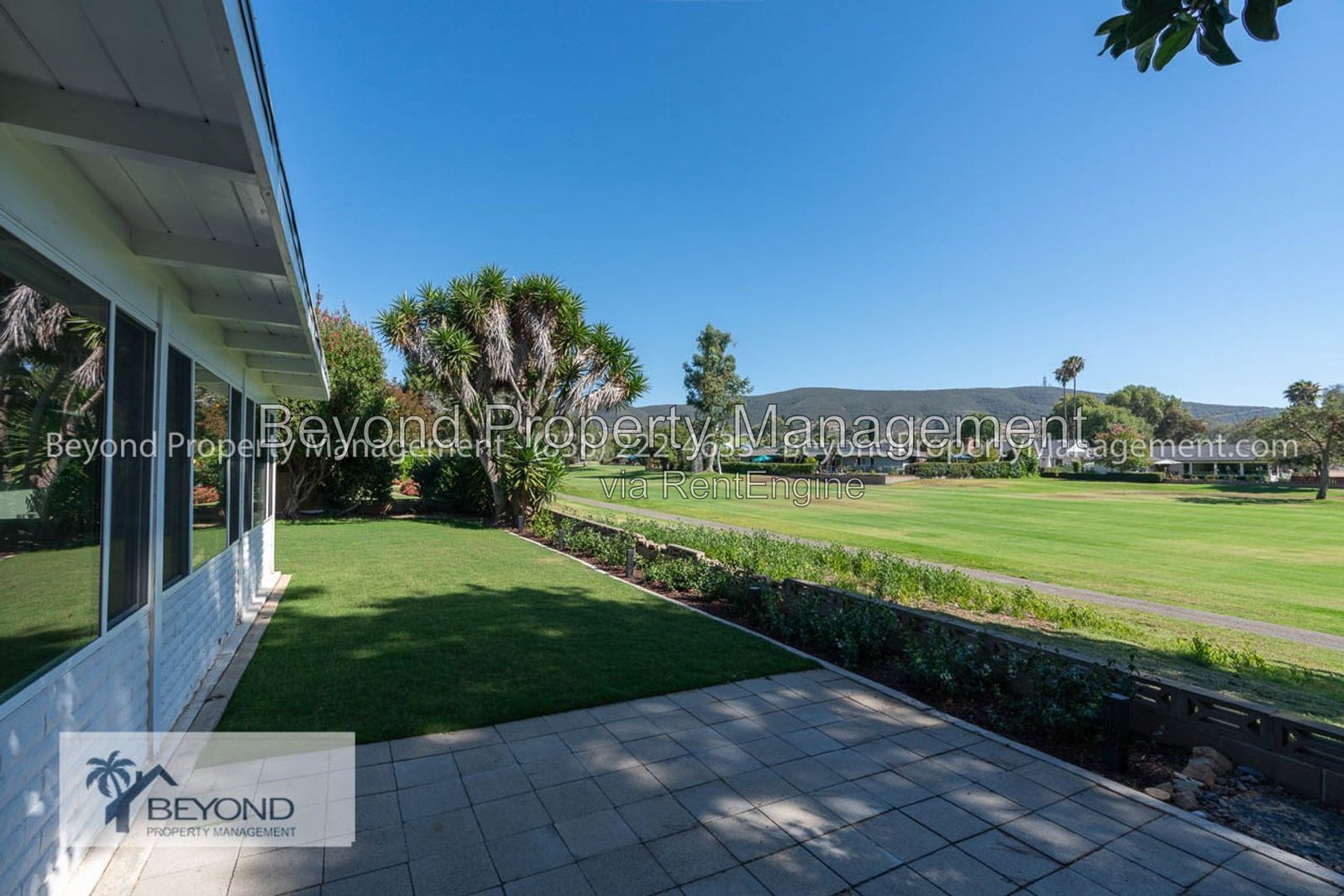 ****3-BEDROOM HOME WITH GOLF COURSE & MOUNTAIN VIEWS – LAKE SAN MARCOS PET FREINDLY !!! property image
