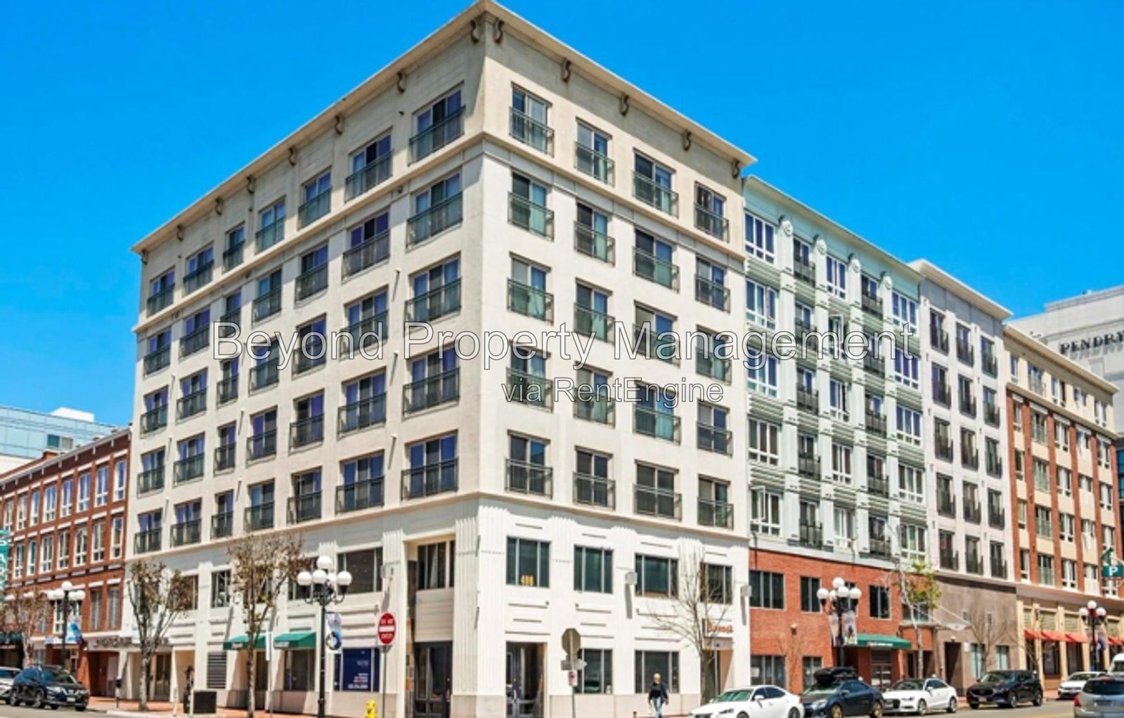 UNBEATABLE LOCATION 1 BEDROOM, TOP FLOOR  + PARKING IN THE HEART OF GASLAMP QUARTER– PETS WELCOME!!! property image