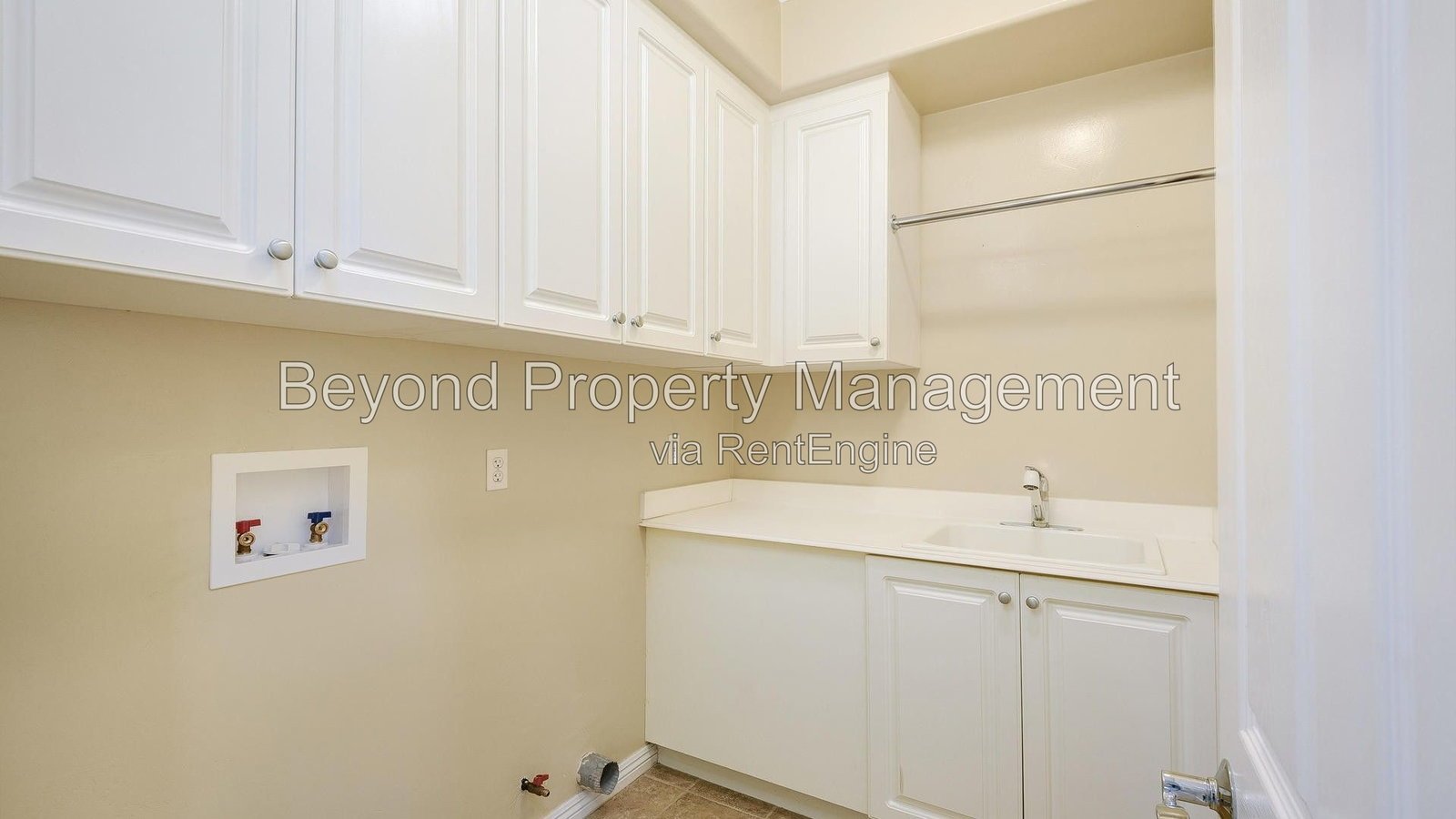 !!!PRIME LOCATION AT LIBERTY STATION - PRESTINE, DUAL PRIMARY SUITES ACT NOW!!! property image