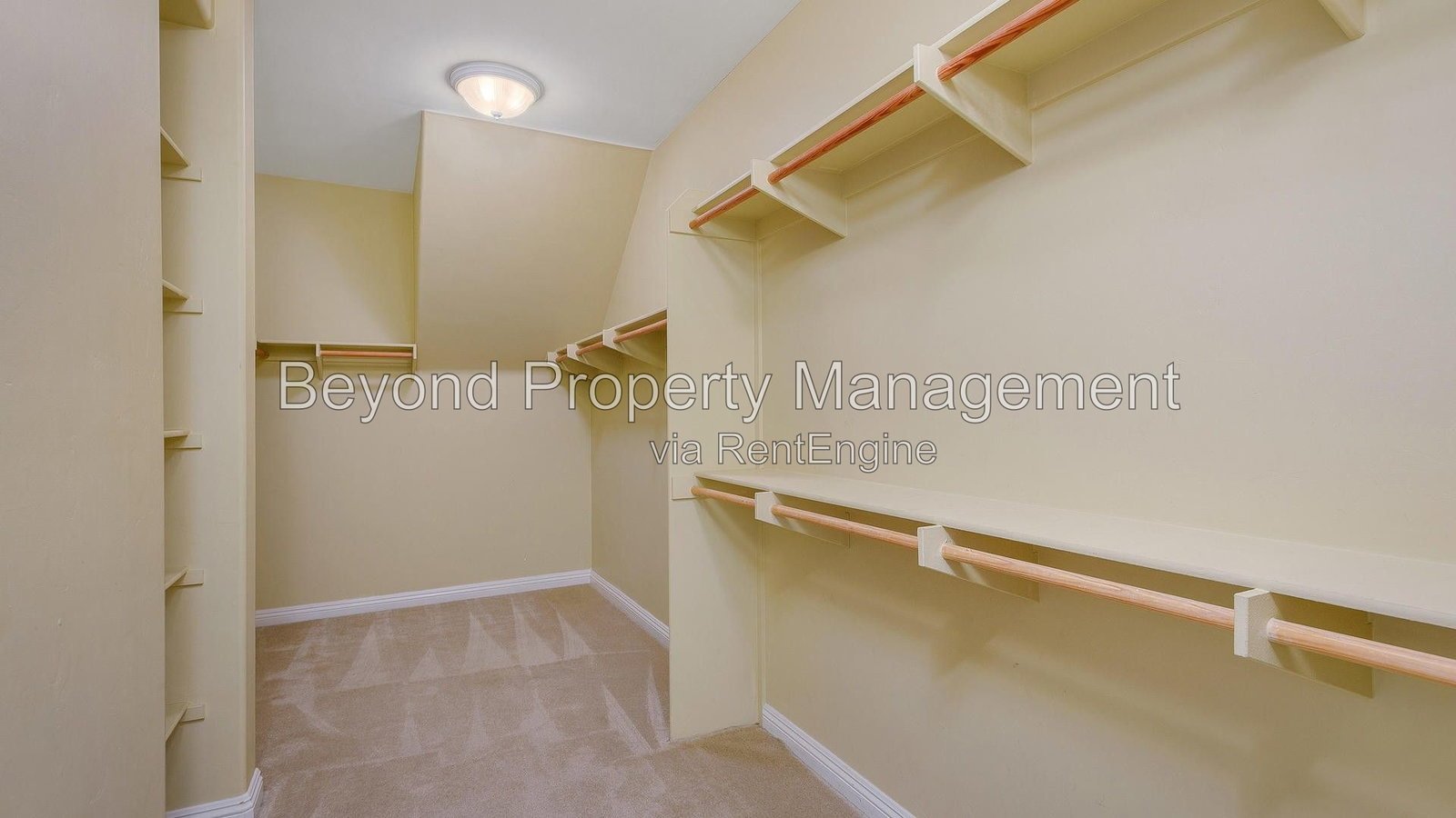 !!!PRIME LOCATION AT LIBERTY STATION - PRESTINE, DUAL PRIMARY SUITES ACT NOW!!! property image