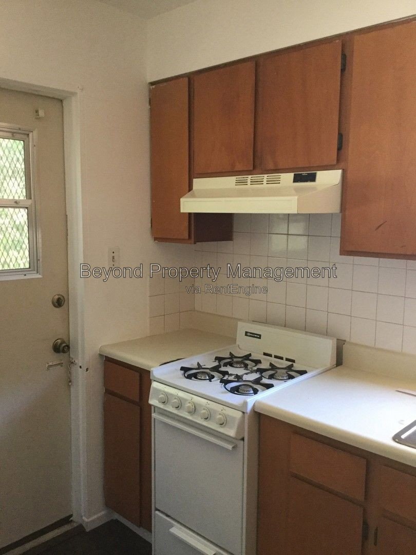 LIGHT & BRIGHT STUDIO UPGRADED, PET FRIENDLY!! *** property image