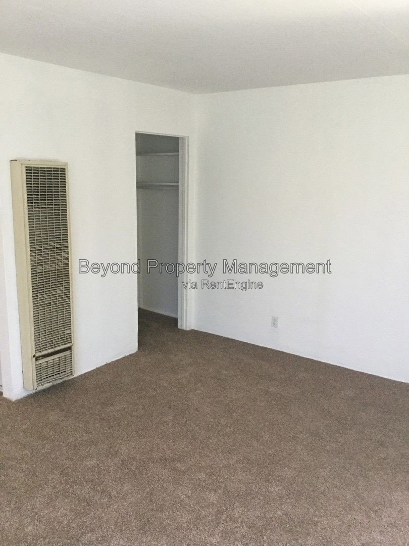 LIGHT & BRIGHT STUDIO UPGRADED, PET FRIENDLY!! *** property image