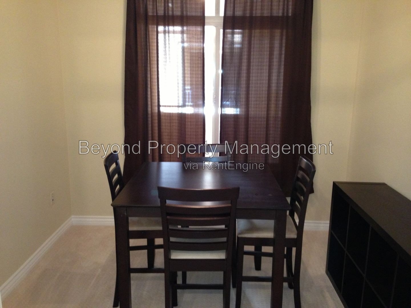 *** STUNNING LA JOLLA CONDO!!! LOVELY UPGRADES! CENTRALLY LOCATED!! *** property image