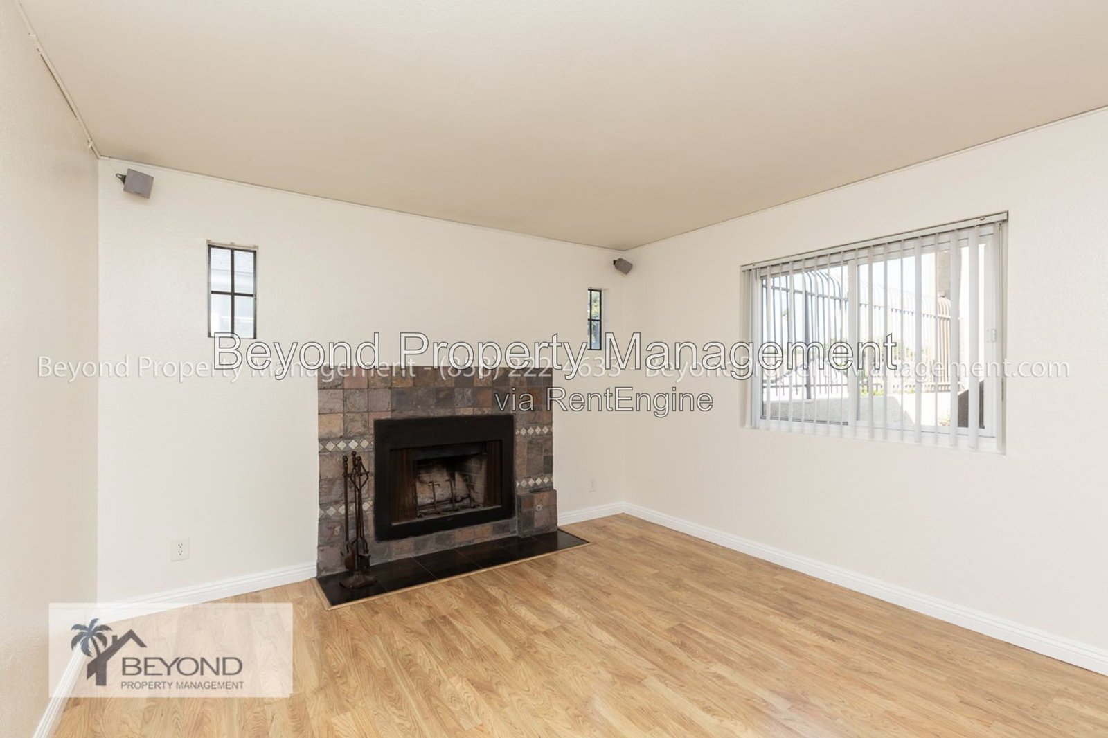 ***YOUR PERFECT DOWNTOWN 2 BED 2 BATH CONDO! MASTER BEDROOM ON GROUND FLOOR! CORNER UNIT! GATED COMMUNITY! ** property image
