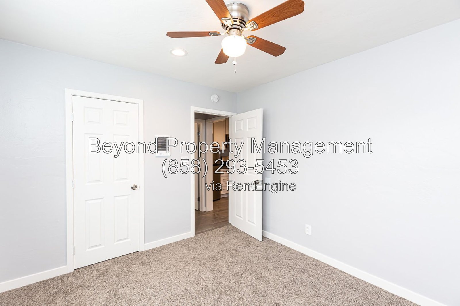 !!! 2 BLOCKS FROM OCEAN BEACH - UPSTAIRS 1 BED 1 BATH !!! WITH UPGRADED APPLIANCES!!! property image