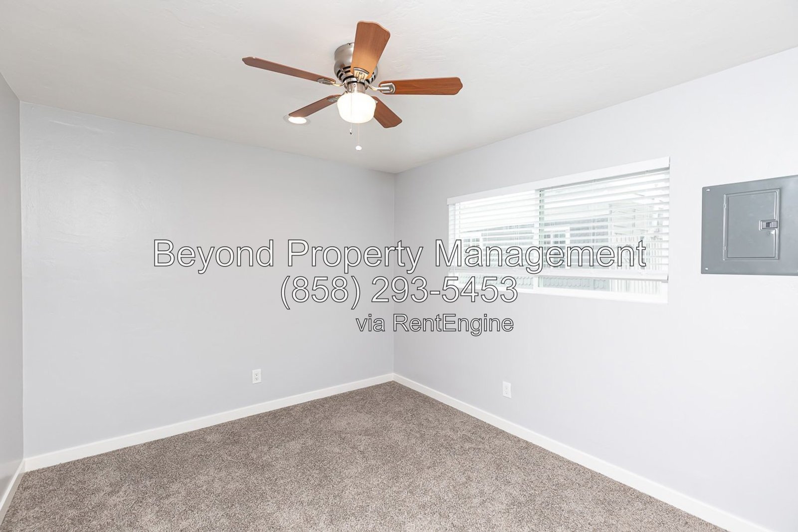 !!! 2 BLOCKS FROM OCEAN BEACH - UPSTAIRS 1 BED 1 BATH !!! WITH UPGRADED APPLIANCES!!! property image